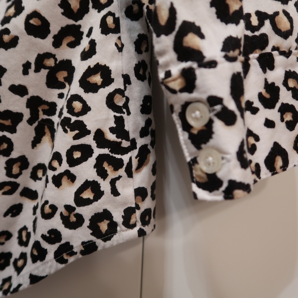 Leopard Button down Blouse - Picture 6 of 8